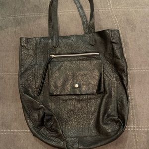 Leather tote